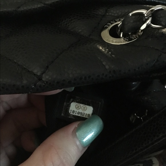 Chanel purse 24Hr SALE - Picture 5 of 5